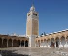 Мечеть аз-Зайтуна является главной мечети Медины в Тунис, Тунис